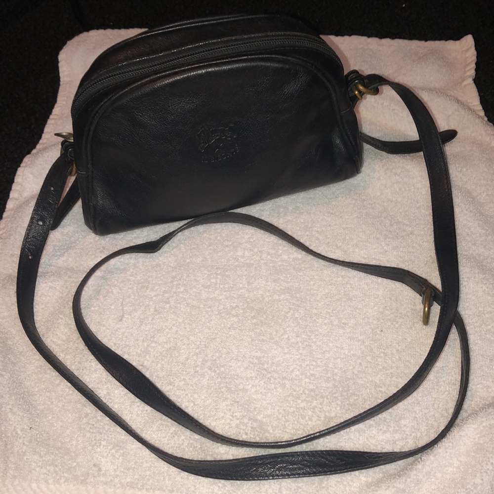 iL Bisonte croasbody leather bag